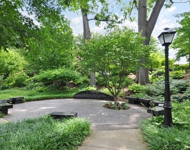 139 Fifth Avenue - Photo Thumbnail 14