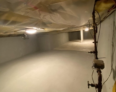 16 Frank Avenue - Photo Thumbnail 8