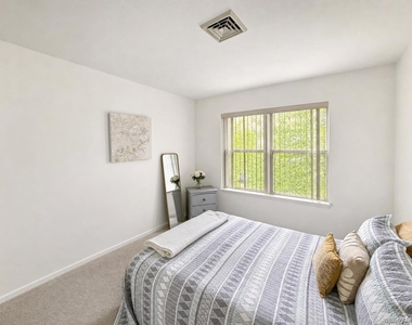 32 Deer Ct Drive - Photo Thumbnail 6