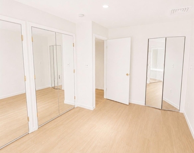 803 Lenox Road - Photo Thumbnail 8