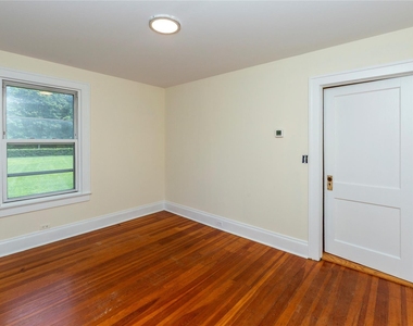 140 E Main Street - Photo Thumbnail 19