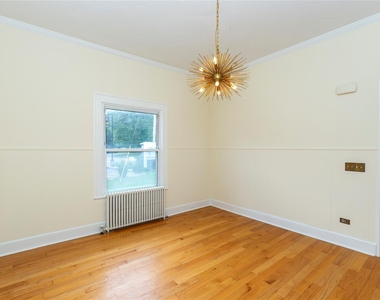 140 E Main Street - Photo Thumbnail 8