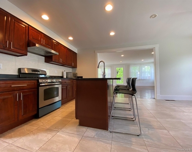 27 Grand Boulevard - Photo Thumbnail 7
