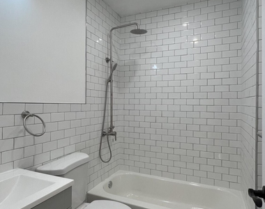 43 5th Avenue - Photo Thumbnail 8