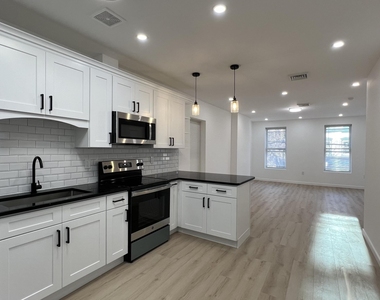 43 5th Avenue - Photo Thumbnail 4