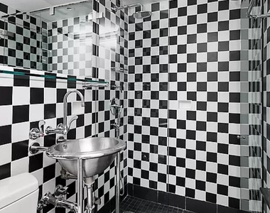 237 Madison Avenue - Photo Thumbnail 5