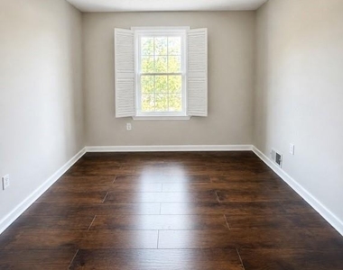 36 Fisher Drive - Photo Thumbnail 16