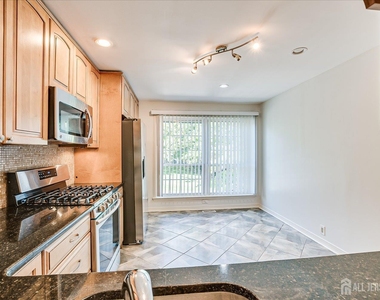 3902 Spring Brook Drive - Photo Thumbnail 12