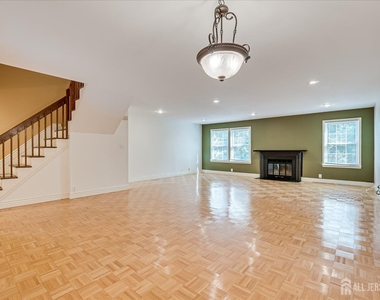 3902 Spring Brook Drive - Photo Thumbnail 15