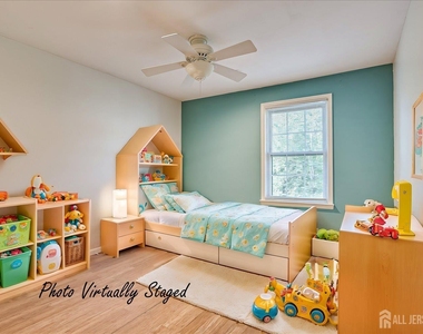 3902 Spring Brook Drive - Photo Thumbnail 36