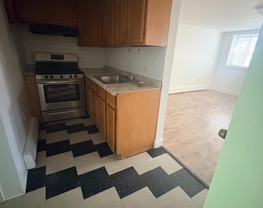 661 Catherine Street - Photo Thumbnail 2