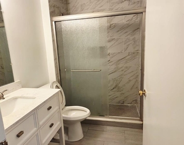 8207 Tamarron Drive - Photo Thumbnail 9