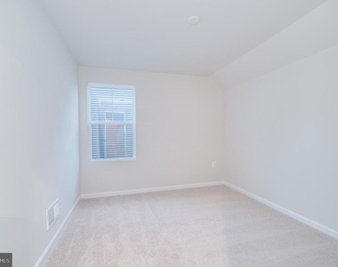 217 National Street - Photo Thumbnail 31