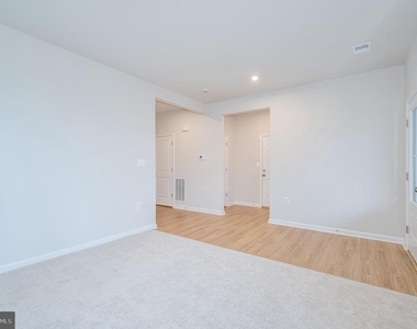 217 National Street - Photo Thumbnail 15