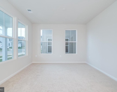 217 National Street - Photo Thumbnail 13