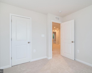 217 National Street - Photo Thumbnail 39