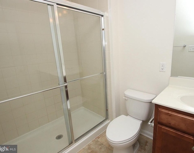 185 Magellan Drive - Photo Thumbnail 20