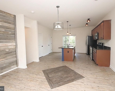 185 Magellan Drive - Photo Thumbnail 13