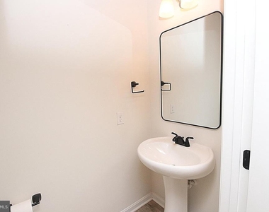 185 Magellan Drive - Photo Thumbnail 27