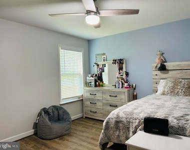 119 N Cedar Lane - Photo Thumbnail 6