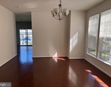 9719 Inkwood Drive - Photo Thumbnail 9