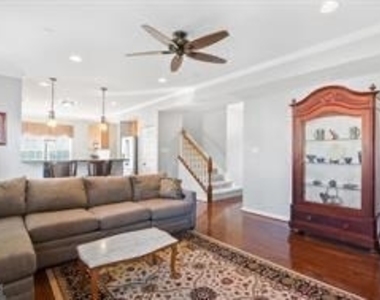 22 Town Center Drive - Photo Thumbnail 23