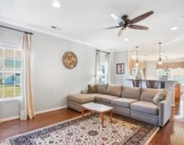 22 Town Center Drive - Photo Thumbnail 24