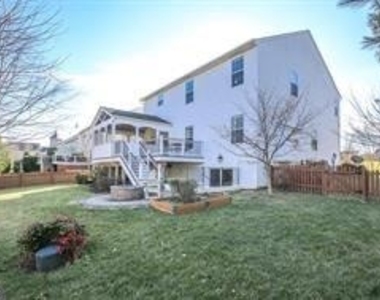 22 Town Center Drive - Photo Thumbnail 5