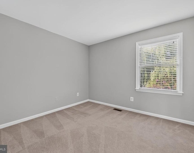 43602 Millay Court - Photo Thumbnail 19