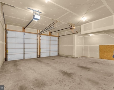 12213 Silver Cypress Terrace - Photo Thumbnail 32