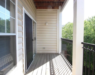 1550 Spring Gate Drive - Photo Thumbnail 16