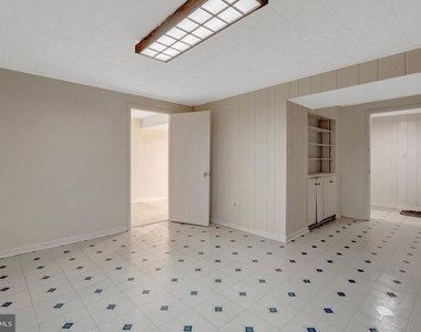 8916 Braeburn Drive - Photo Thumbnail 41