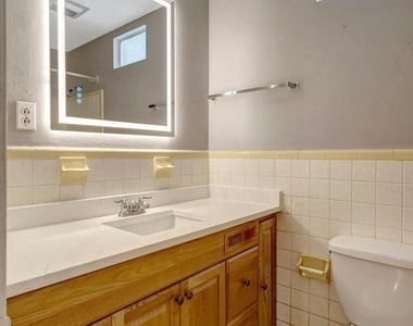 8916 Braeburn Drive - Photo Thumbnail 34