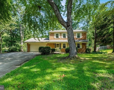 8916 Braeburn Drive - Photo Thumbnail 66