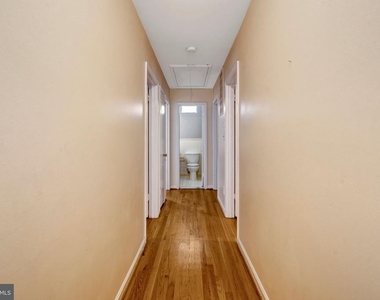 8916 Braeburn Drive - Photo Thumbnail 21