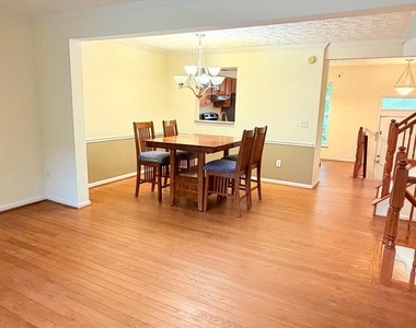 3758 Mazewood Lane - Photo Thumbnail 8