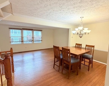 3758 Mazewood Lane - Photo Thumbnail 9