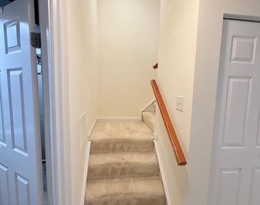 3758 Mazewood Lane - Photo Thumbnail 20