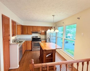 3758 Mazewood Lane - Photo Thumbnail 4