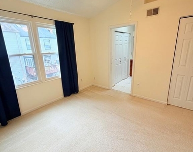 3758 Mazewood Lane - Photo Thumbnail 12