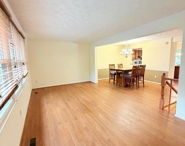 3758 Mazewood Lane - Photo Thumbnail 7