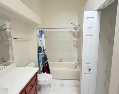 3758 Mazewood Lane - Photo Thumbnail 13