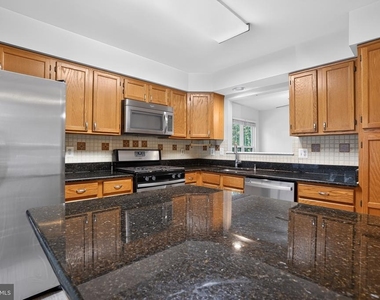 5926 Gunther Court - Photo Thumbnail 12