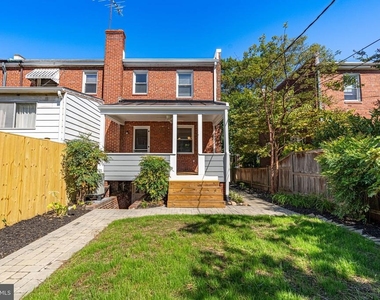 425 E Luray Avenue - Photo Thumbnail 29