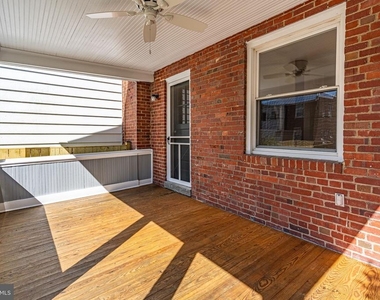 425 E Luray Avenue - Photo Thumbnail 28