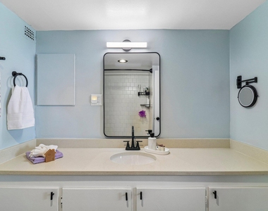 301 N Beauregard Street - Photo Thumbnail 24