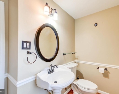 2329 S Rolfe Street - Photo Thumbnail 32