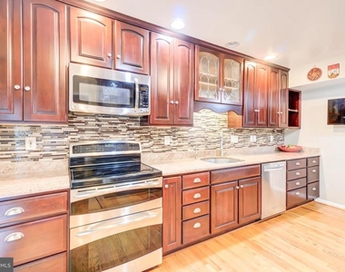 2329 S Rolfe Street - Photo Thumbnail 11
