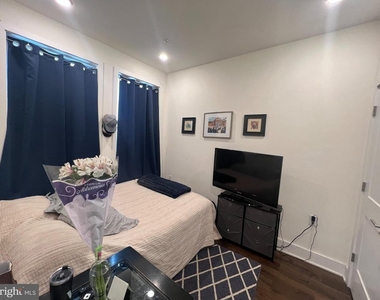 1824 Ridge Avenue - Photo Thumbnail 12