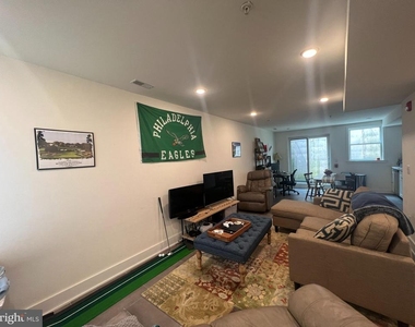 1824 Ridge Avenue - Photo Thumbnail 1